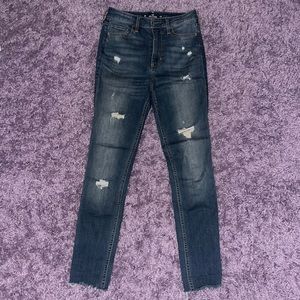 hollister ripped dark wash skinny jeans